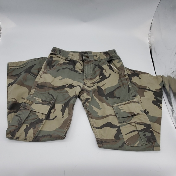3/$15 Wrangler Army Print Pants - Picture 1 of 2